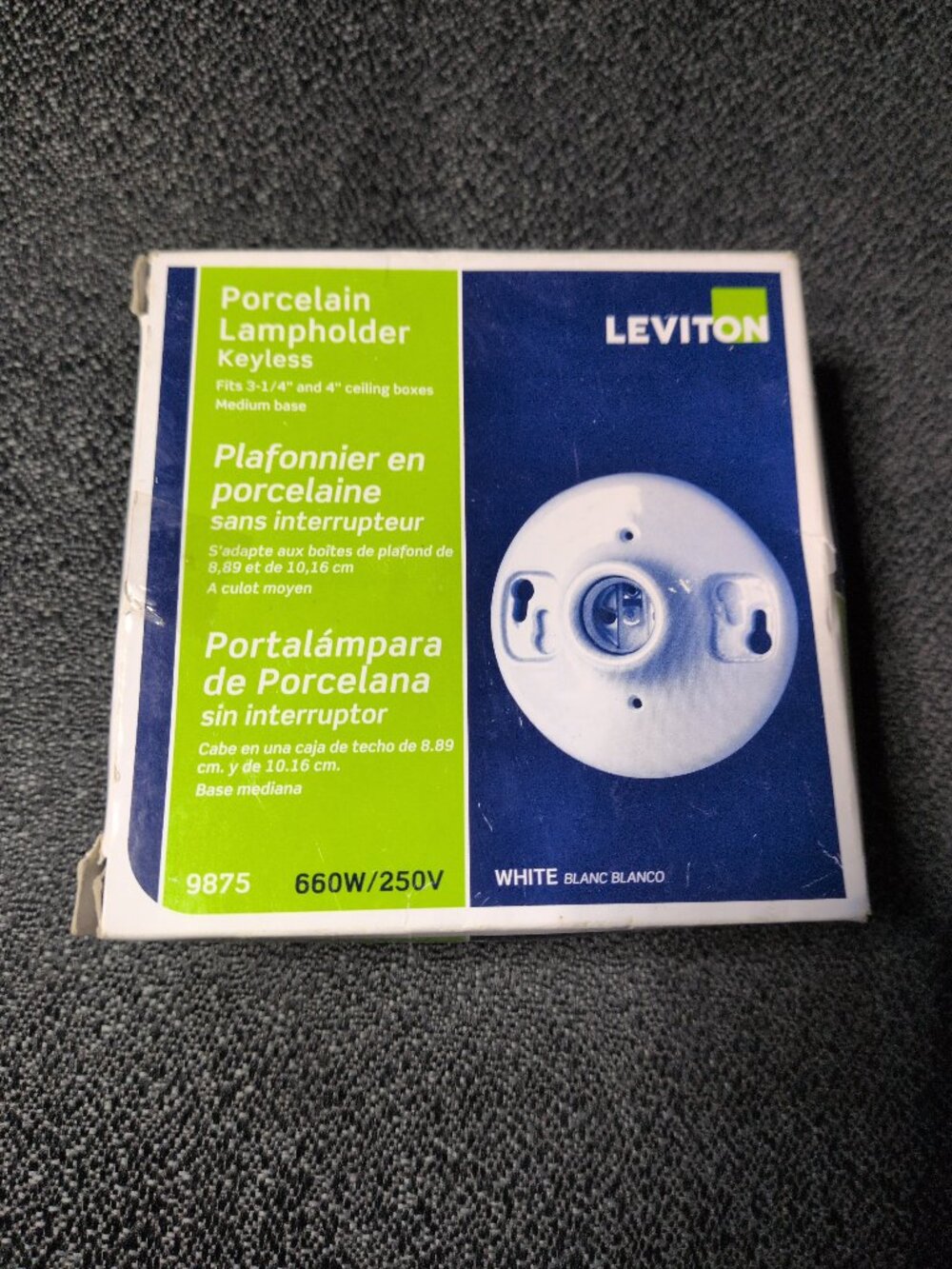 Leviton 9875 Porcelain Lampholder Keyless 660W / 250V  *NEW*